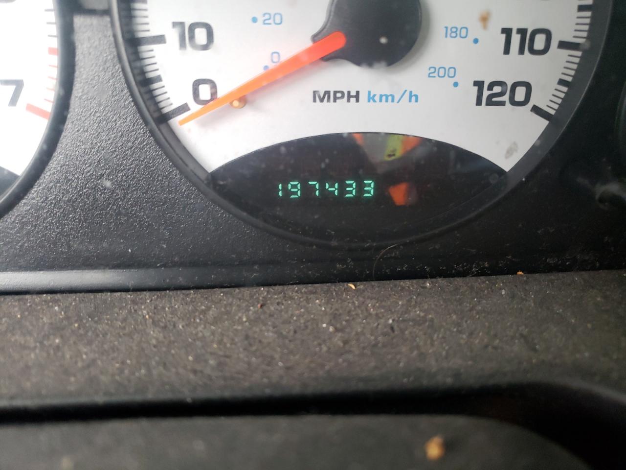 Photo 8 from auction – 2003 DODGE STRATUS SE with VIN 1B3EL36X83N578973