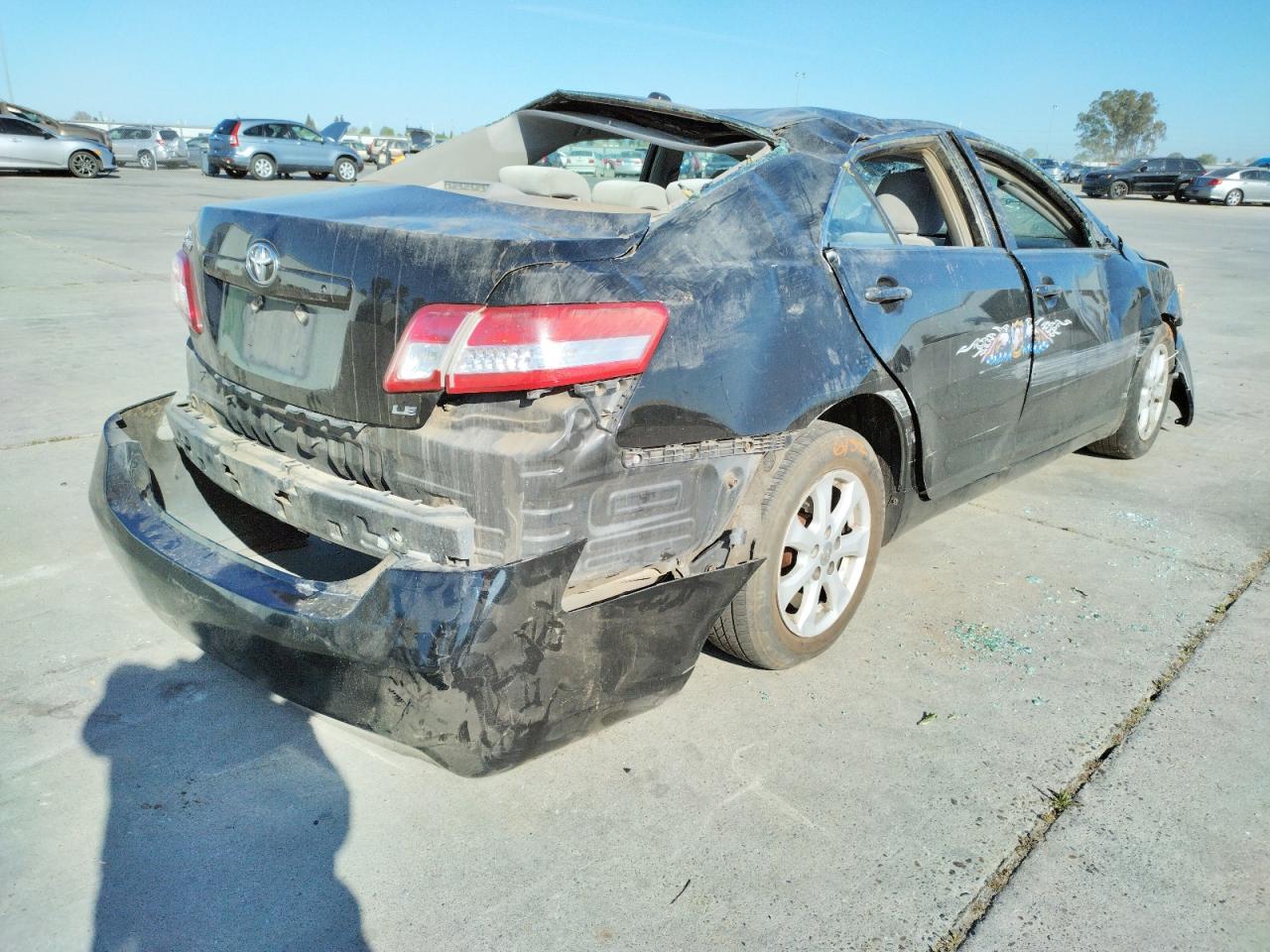 Photo 4 from auction – 2010 TOYOTA CAMRY BASE with VIN 4T1BF3EK4AU081559