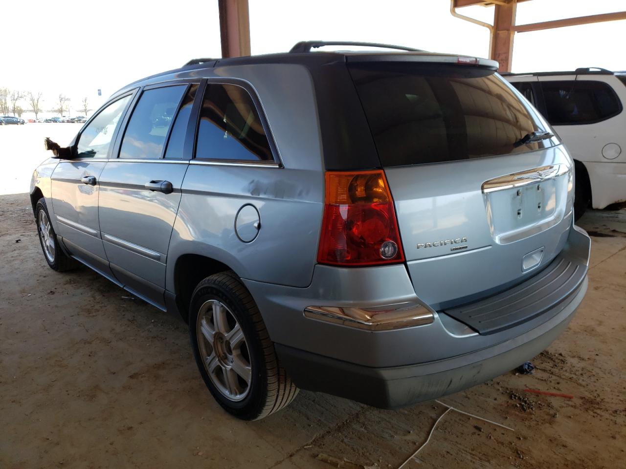 Photo 3 from auction – 2006 CHRYSLER PACIFICA T with VIN 2A4GM68476R614288