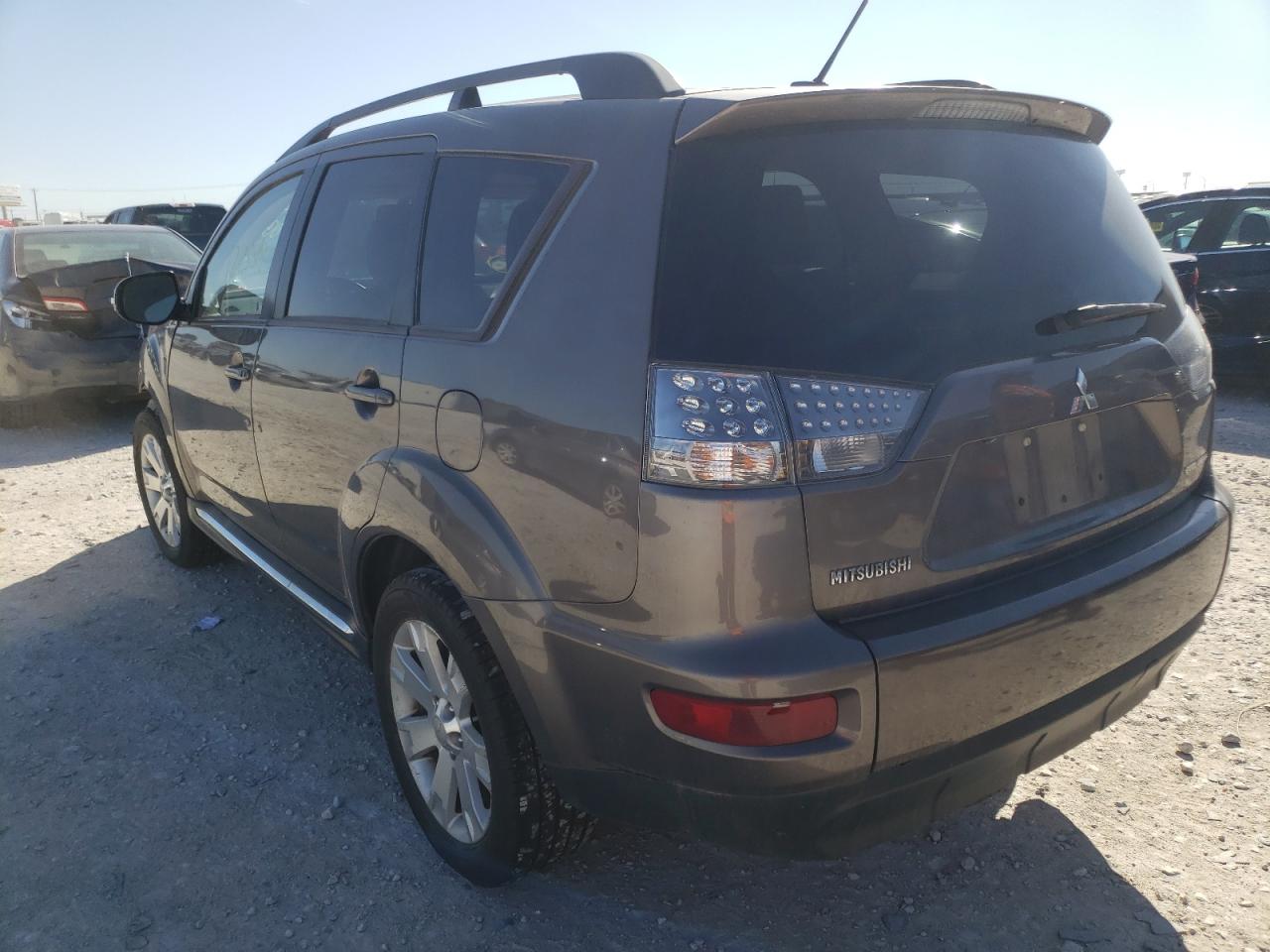 Photo 3 from auction – 2013 MITSUBISHI OUTLANDER with VIN JA4AS3AW2DU013053