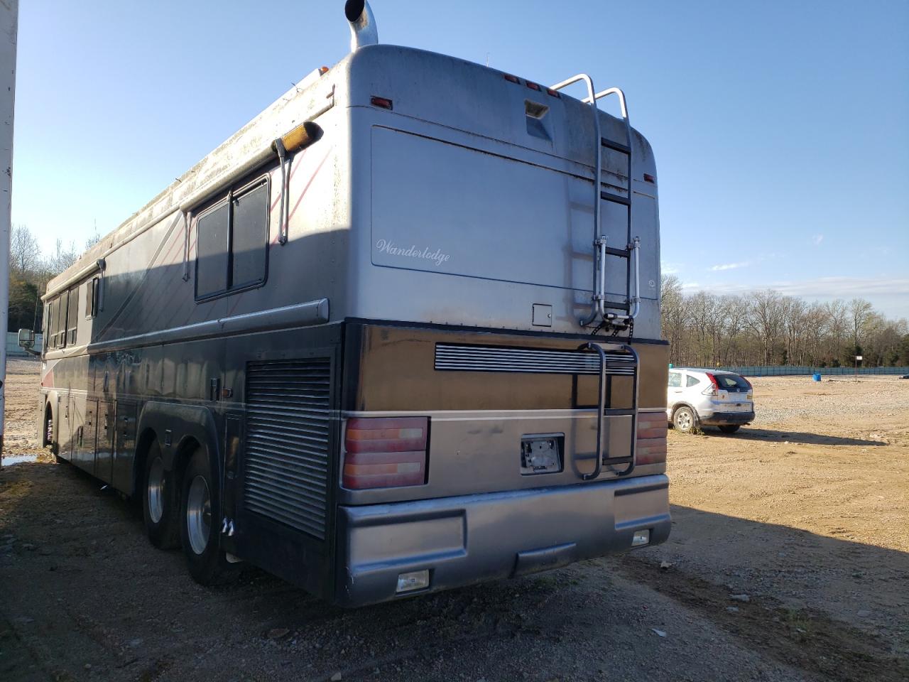Photo 3 from auction – 1992 BLUE BIRD MPV with VIN 1BBCNBK89NF046675