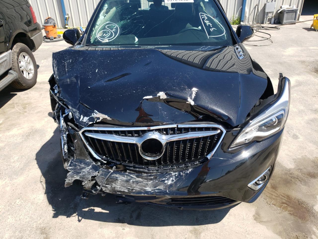 Photo 7 from auction – 2020 BUICK ENVISION E with VIN LRBFXCSA6LD229050