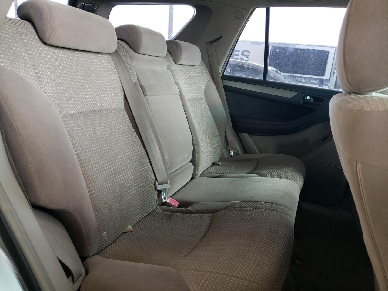 Photo 6 from auction – 2005 TOYOTA 4RUNNER SR with VIN JTEZU14R950058072