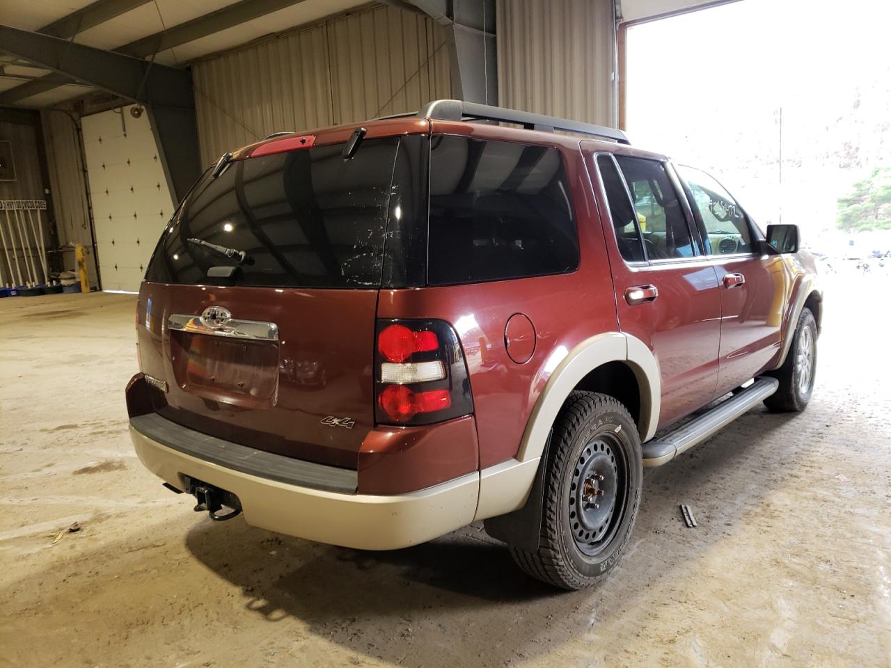 Photo 4 from auction – 2010 FORD EXPLORER E with VIN 1FMEU7EE6AUA49278