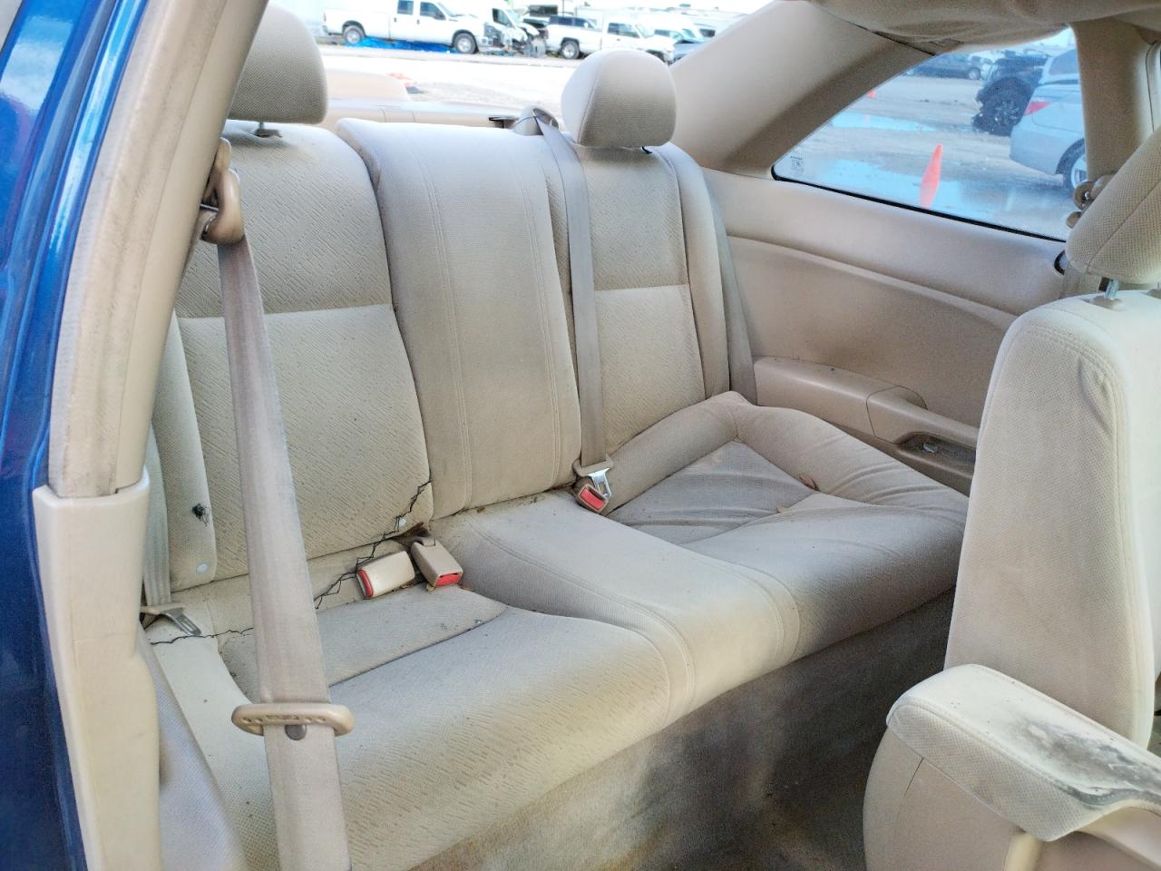 Photo 6 from auction – 2004 HONDA CIVIC LX with VIN 1HGEM22554L024508