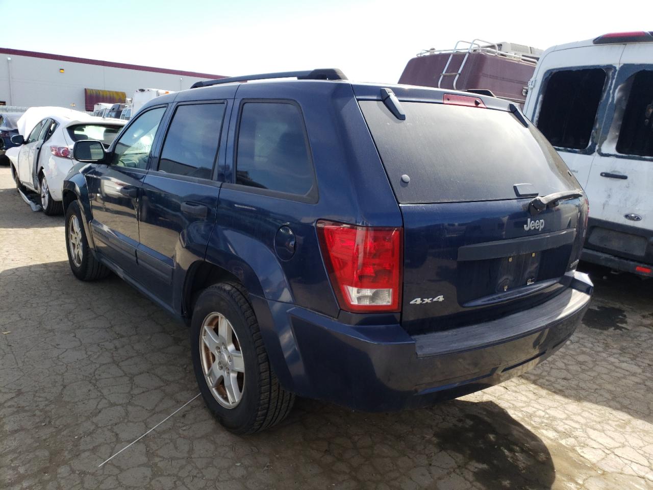 Photo 3 from auction – 2005 JEEP GRAND CHER with VIN 1J4GR48K85C601870