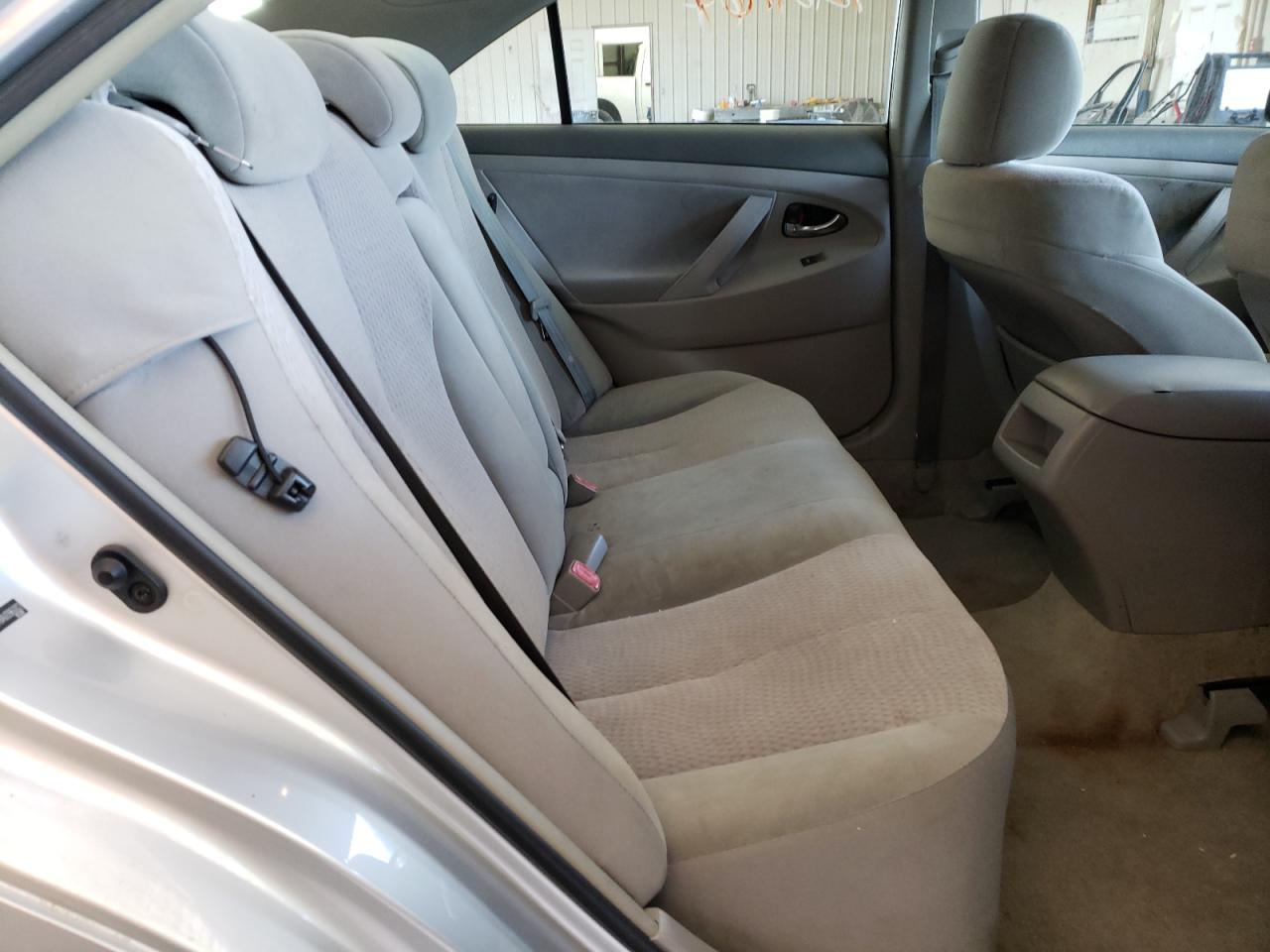 Photo 6 from auction – 2010 TOYOTA CAMRY BASE with VIN 4T1BF3EK8AU096002