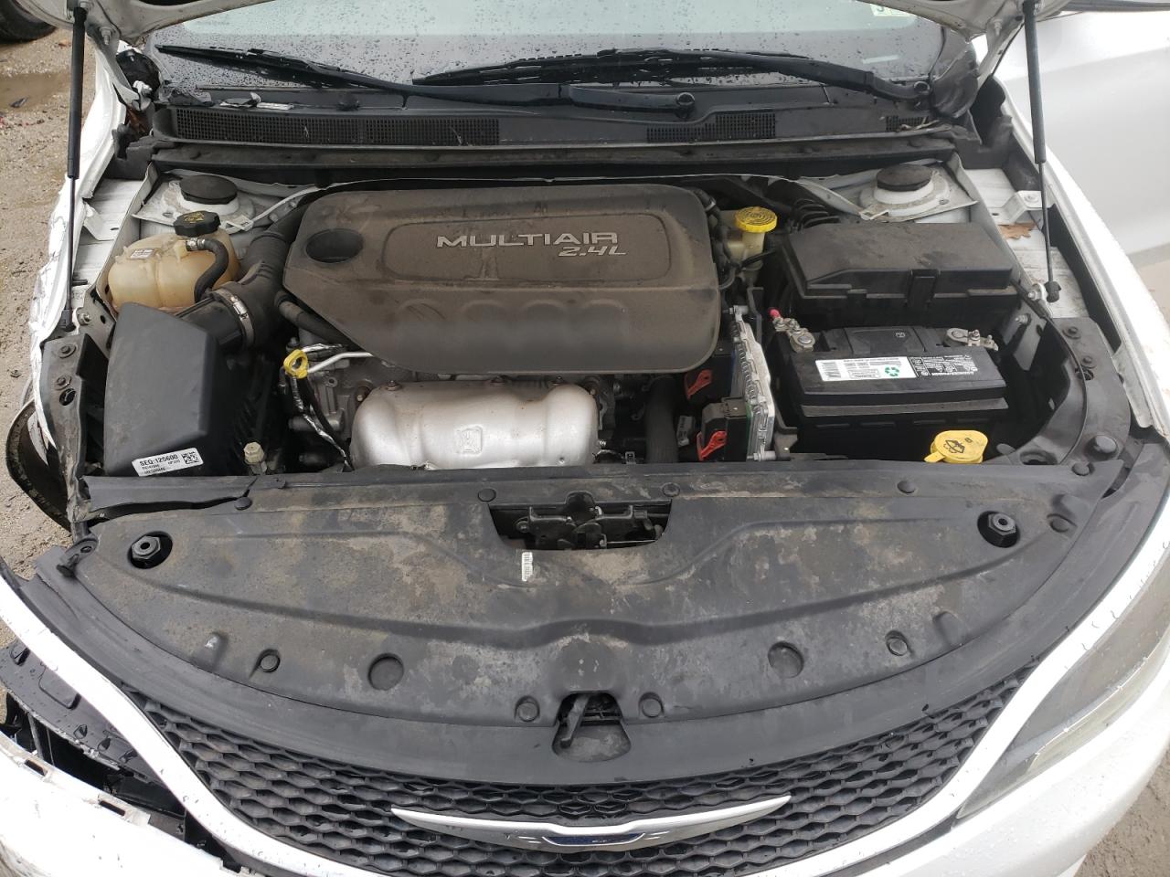 Photo 7 from auction – 2015 CHRYSLER 200 LIMITE with VIN 1C3CCCAB6FN741906