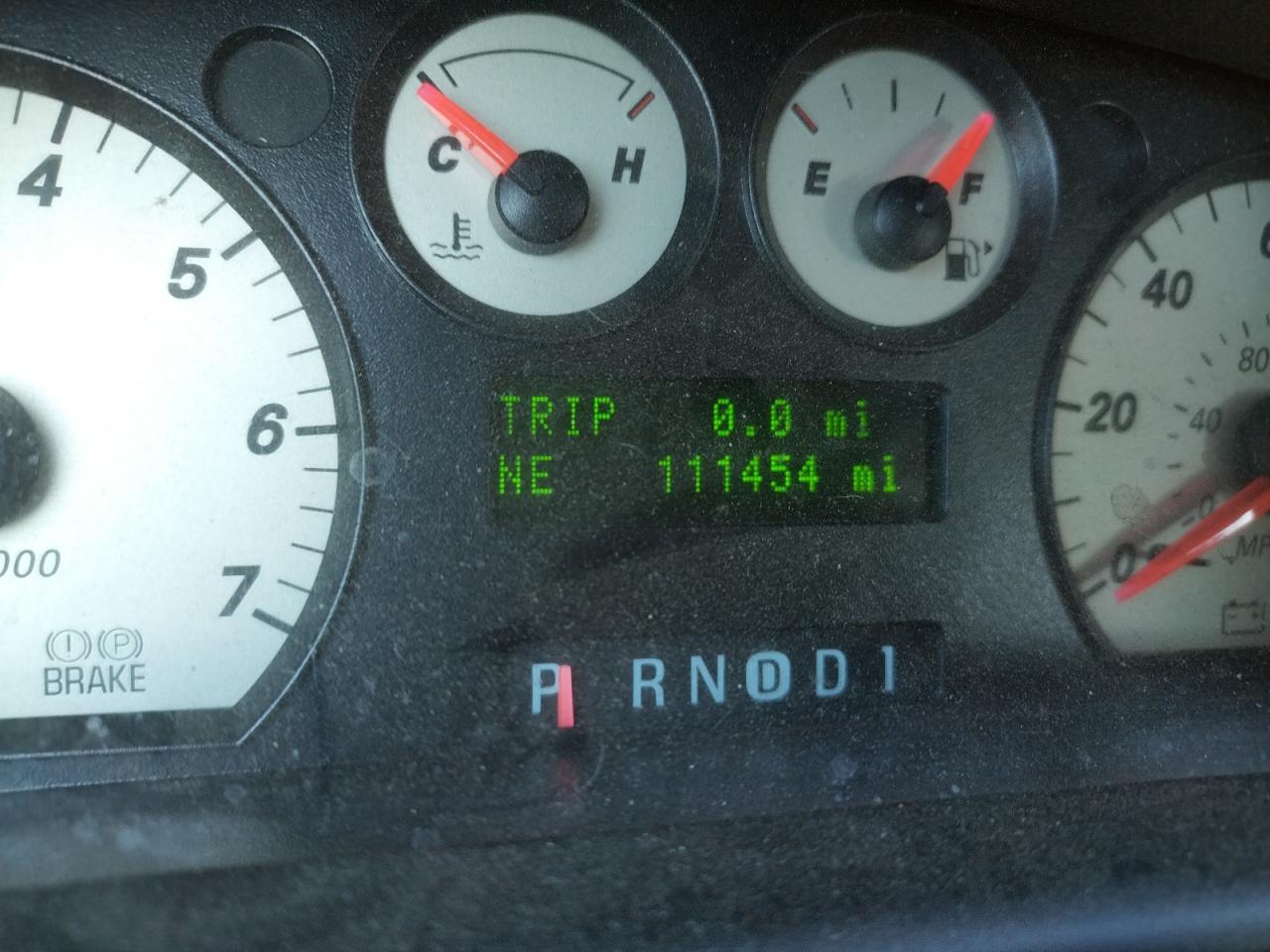 Photo 8 from auction – 2005 FORD TAURUS SEL with VIN 1FAFP56205A255489
