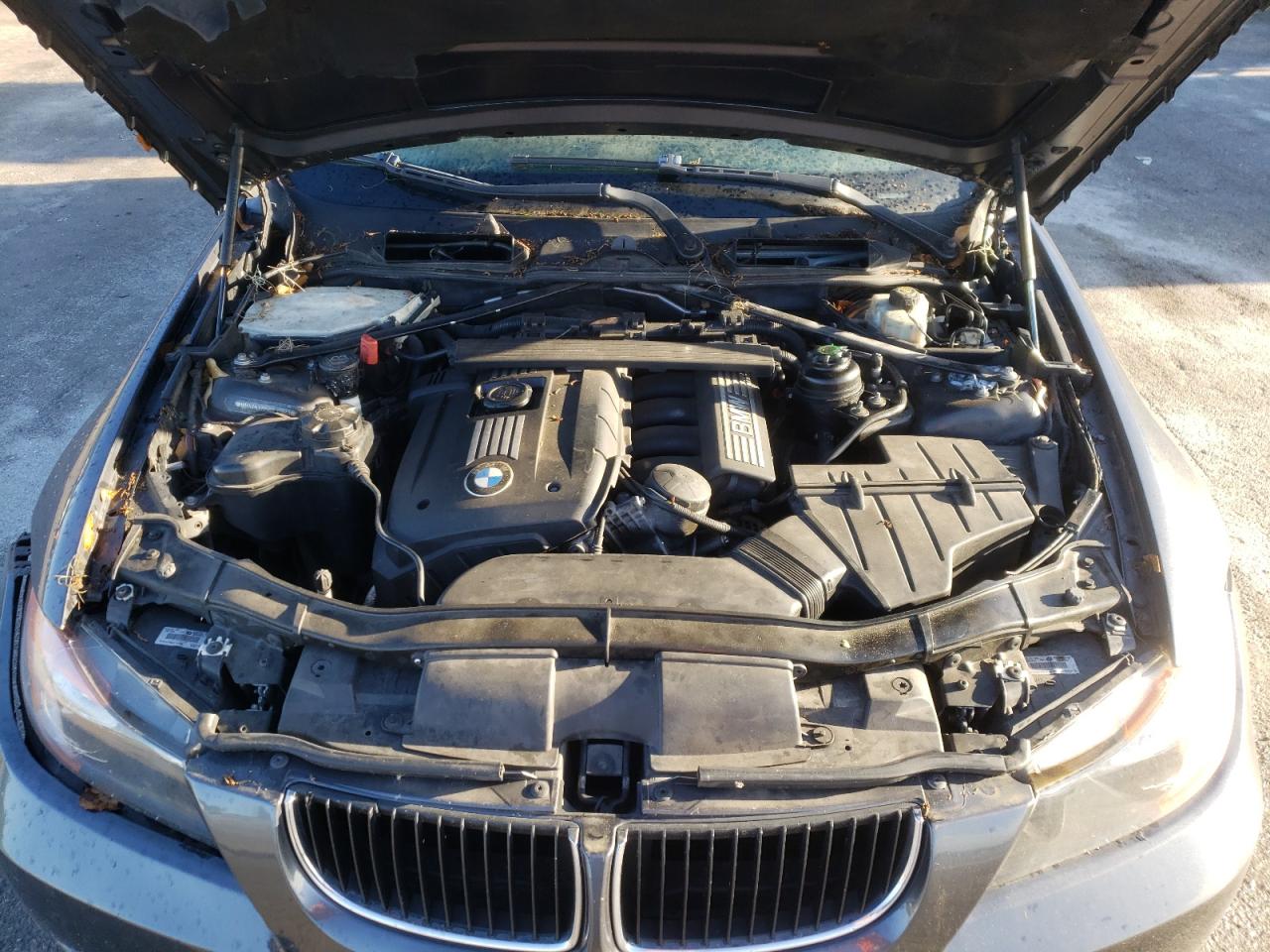 Photo 7 from auction – 2008 BMW 328 I with VIN WBAVA37558NL45641