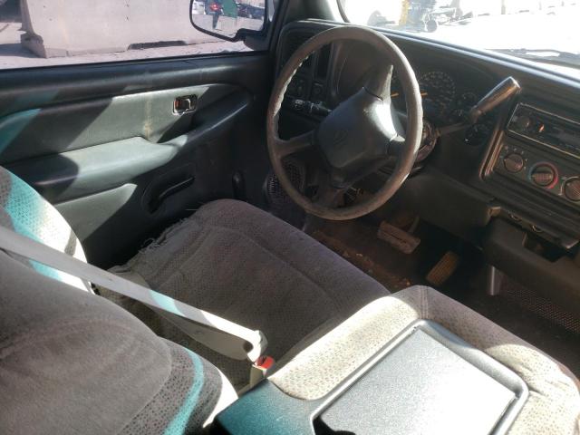 Photo 9 from auction – 2001 CHEVROLET SILVERADO with VIN 1GCEC14W71Z261205