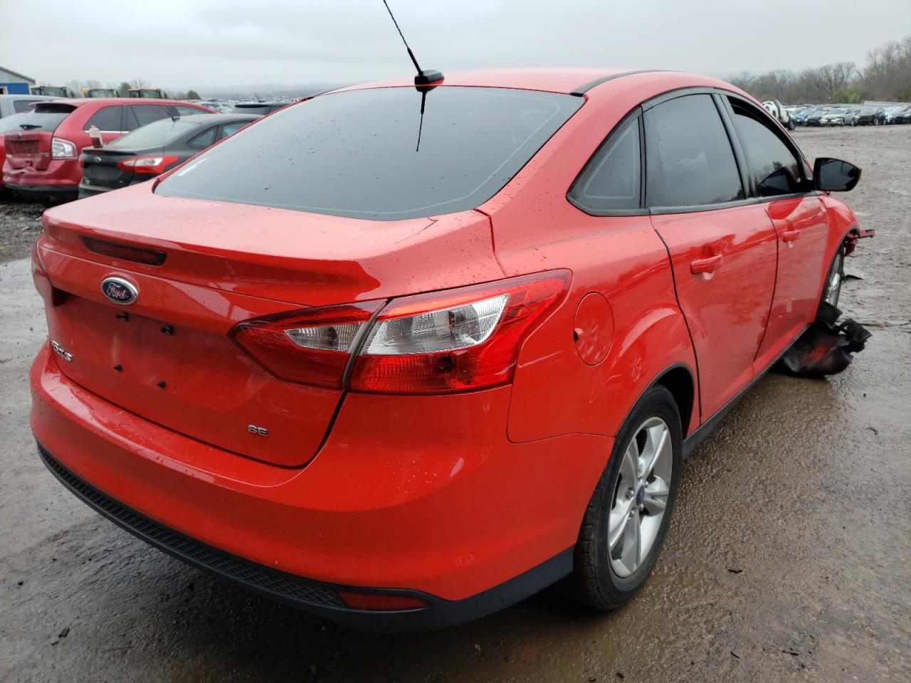 Photo 4 from auction – 2014 FORD FOCUS SE with VIN 1FADP3F26EL189207