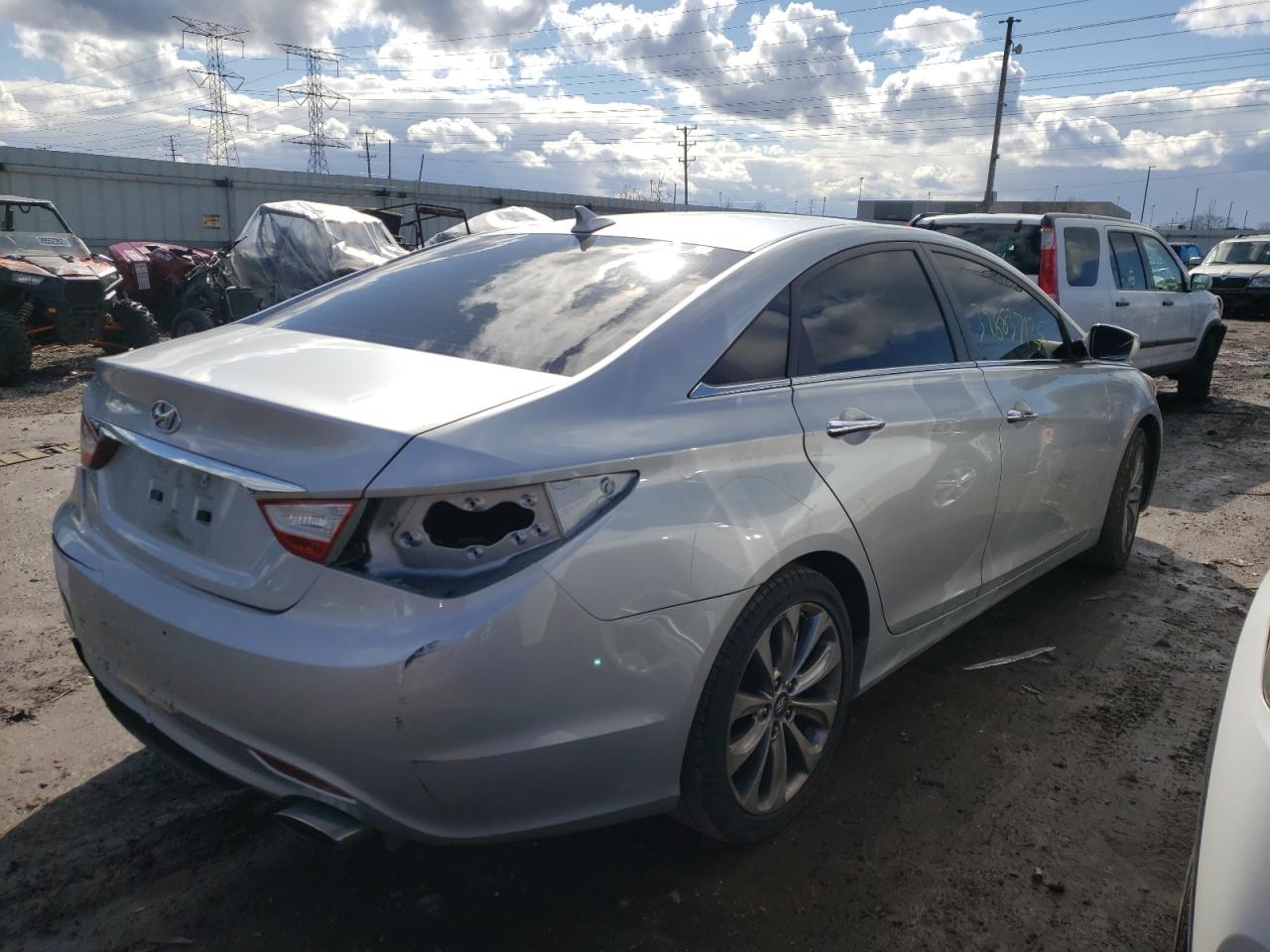 Photo 4 from auction – 2011 HYUNDAI SONATA SE with VIN 5NPEC4AC0BH292476