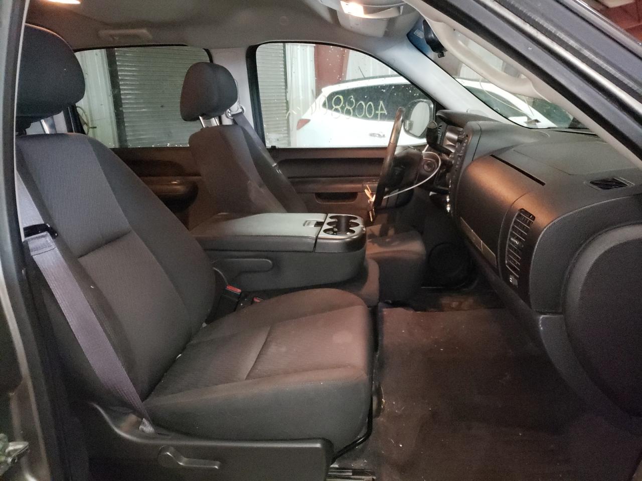 Photo 5 from auction – 2013 CHEVROLET SILVERADO with VIN 3GCPKSE77DG273352