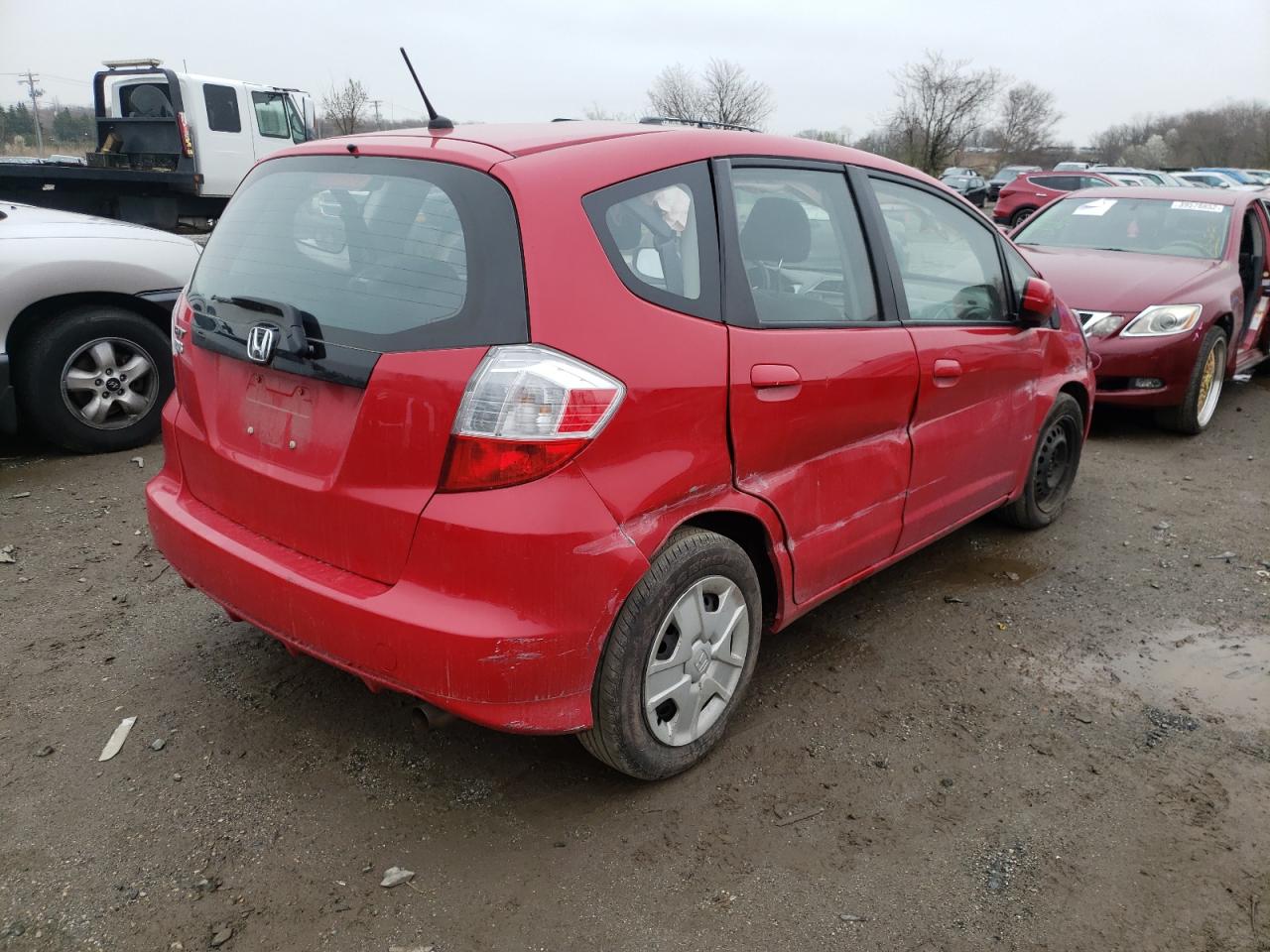 Photo 4 from auction – 2013 HONDA FIT with VIN JHMGE8H33DC012353
