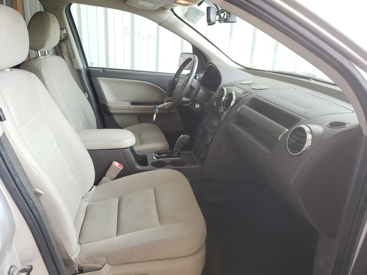 Photo 5 from auction – 2008 FORD TAURUS X S with VIN 1FMDK05W98GA18357