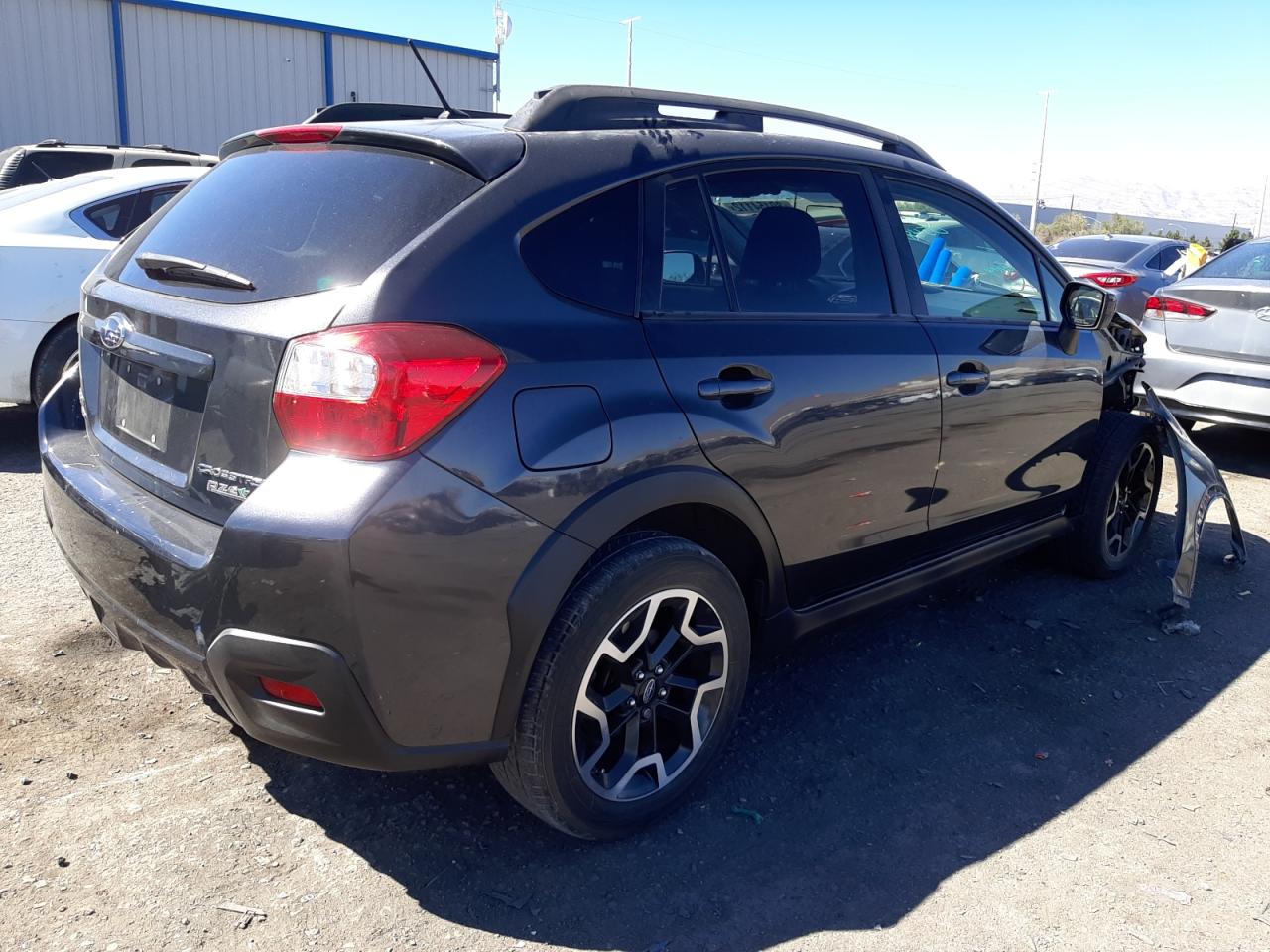 Photo 4 from auction – 2017 SUBARU CROSSTREK with VIN JF2GPABC0H8213620