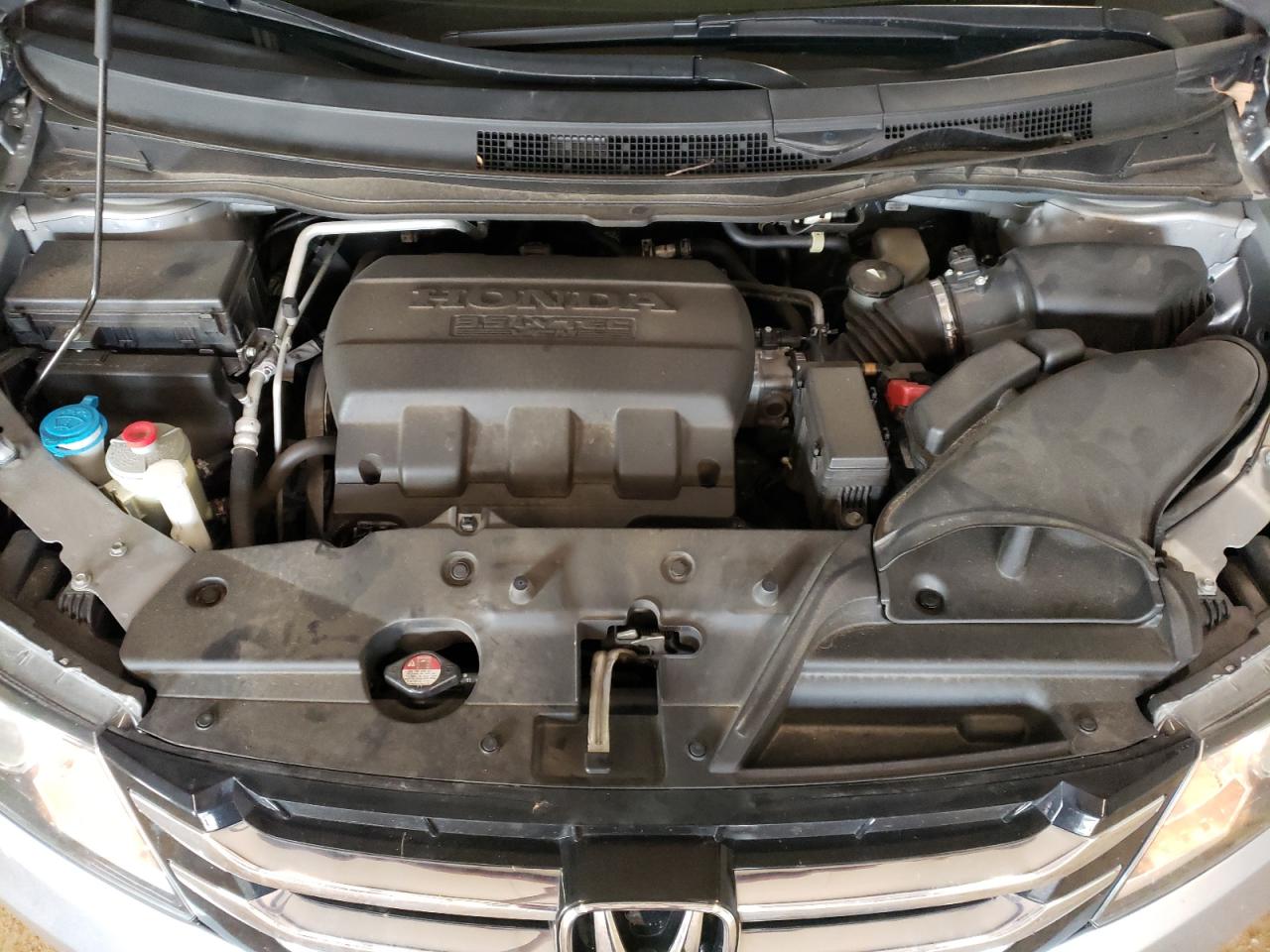 Photo 7 from auction – 2016 HONDA ODYSSEY with VIN 5FNRL5H68GB095911