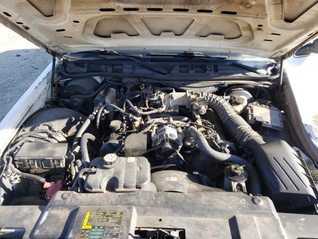 Photo 7 from auction – 2005 FORD CROWN VICT with VIN 2FAFP71W35X118947