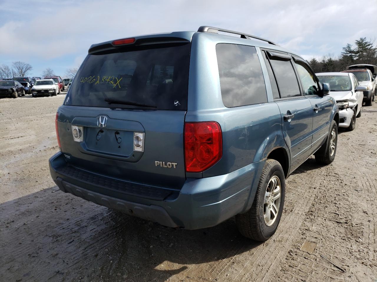 Photo 4 from auction – 2005 HONDA PILOT EXL with VIN 5FNYF18525B057090