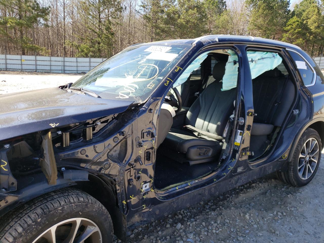 Photo 9 from auction – 2017 BMW X5 XDRIVE3 with VIN 5UXKR0C34H0X80258