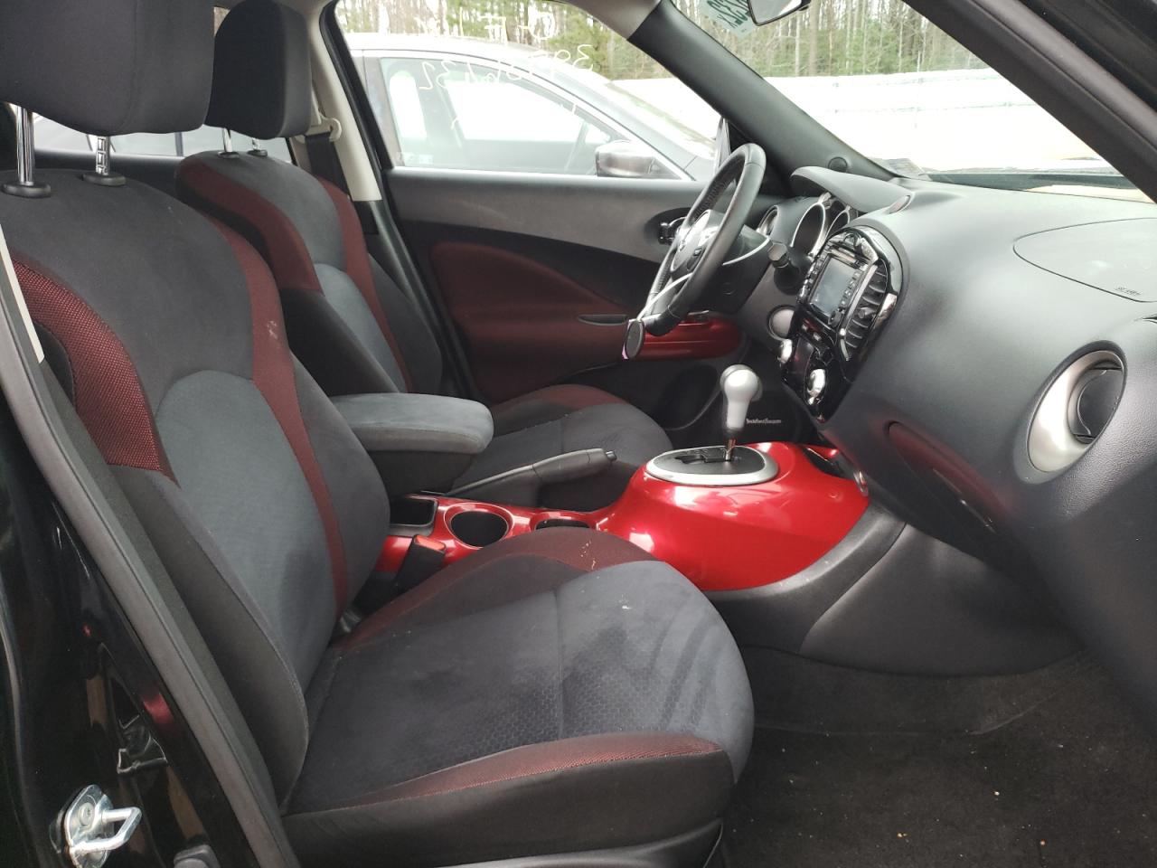 Photo 5 from auction – 2015 NISSAN JUKE S with VIN JN8AF5MR2FT508555