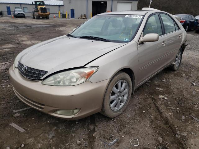 Photo 2 from auction – 2004 TOYOTA CAMRY with VIN 4T1BE30KX4U920404