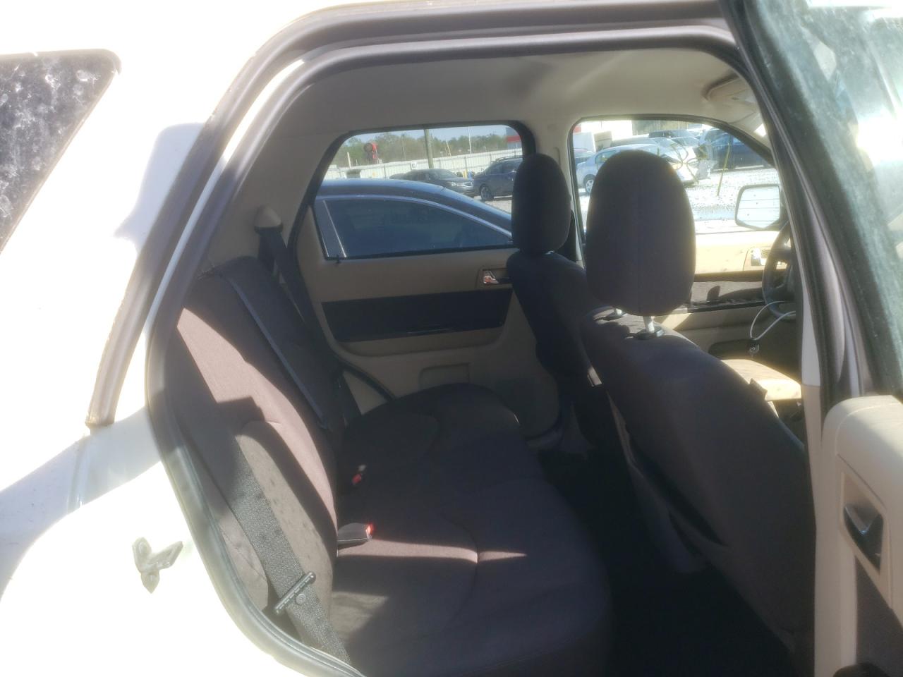 Photo 6 from auction – 2009 MAZDA TRIBUTE I with VIN 4F2CZ02749KM04868