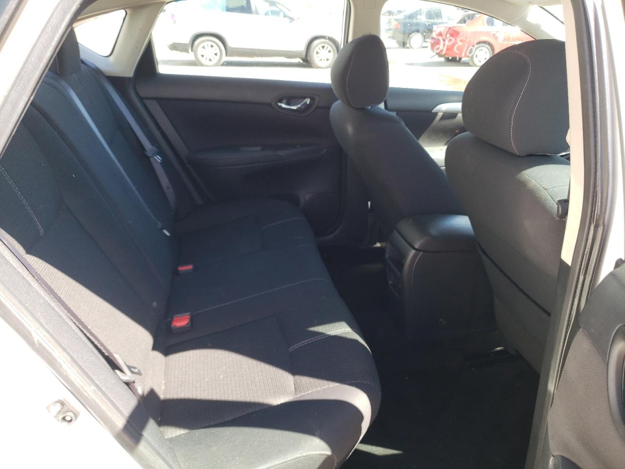 Photo 6 from auction – 2017 NISSAN SENTRA S with VIN 3N1AB7AP1HY270006