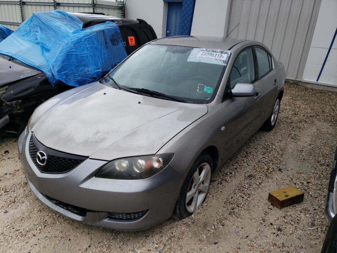 Photo 2 from auction – 2005 MAZDA 3 I with VIN JM1BK12F551339221