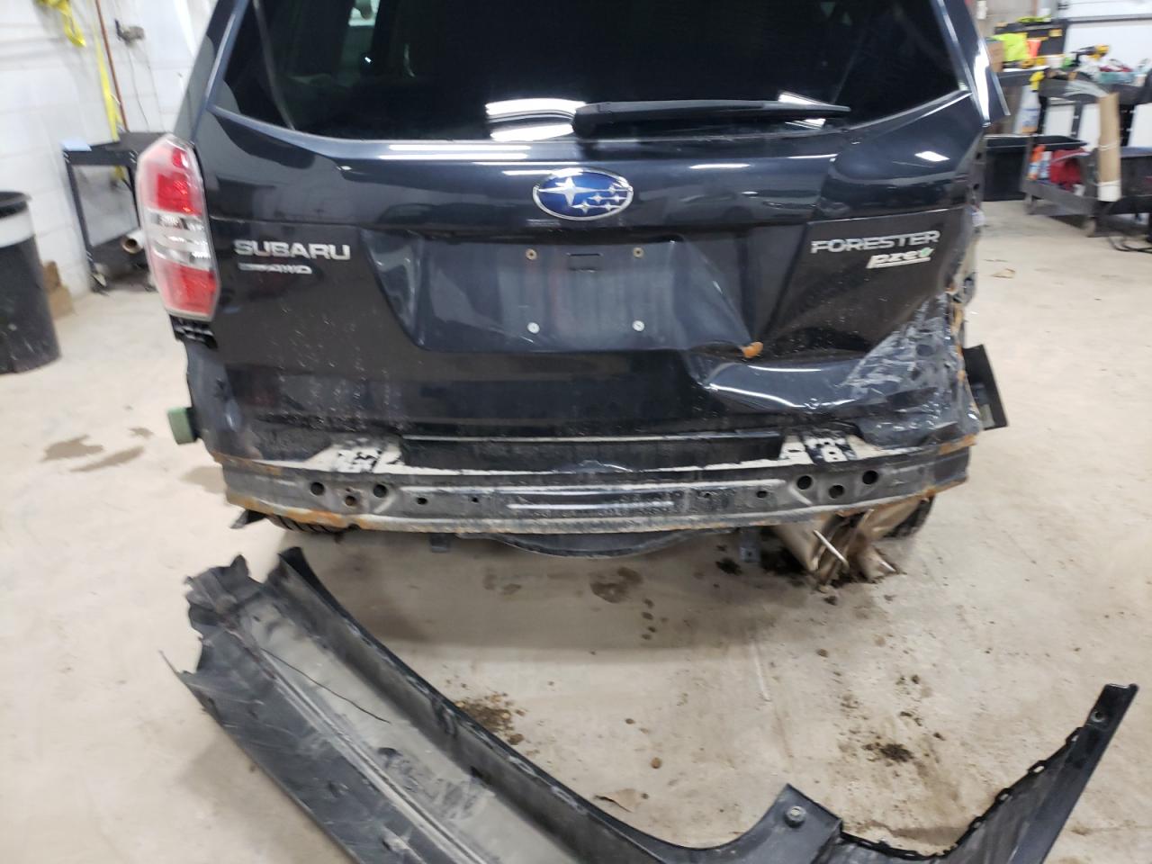 Photo 9 from auction – 2016 SUBARU FORESTER 2 with VIN JF2SJADC8GH468488