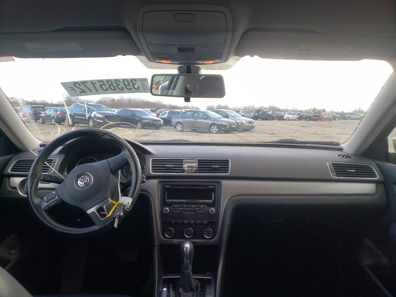 Photo 9 from auction – 2015 VOLKSWAGEN PASSAT S with VIN 1VWAT7A33FC073171