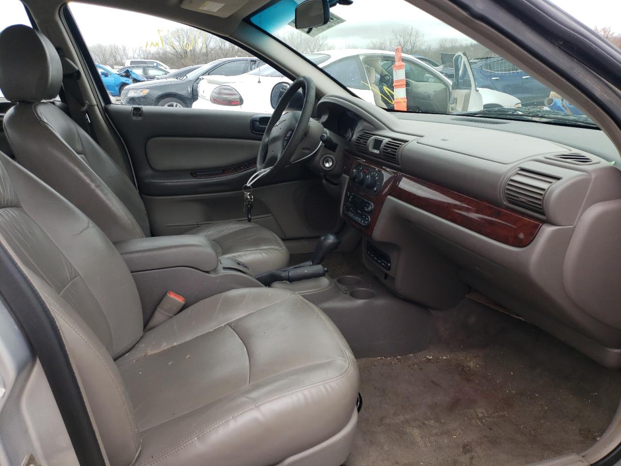 Photo 5 from auction – 2002 CHRYSLER SEBRING LX with VIN 1C3AL56RX2N205673