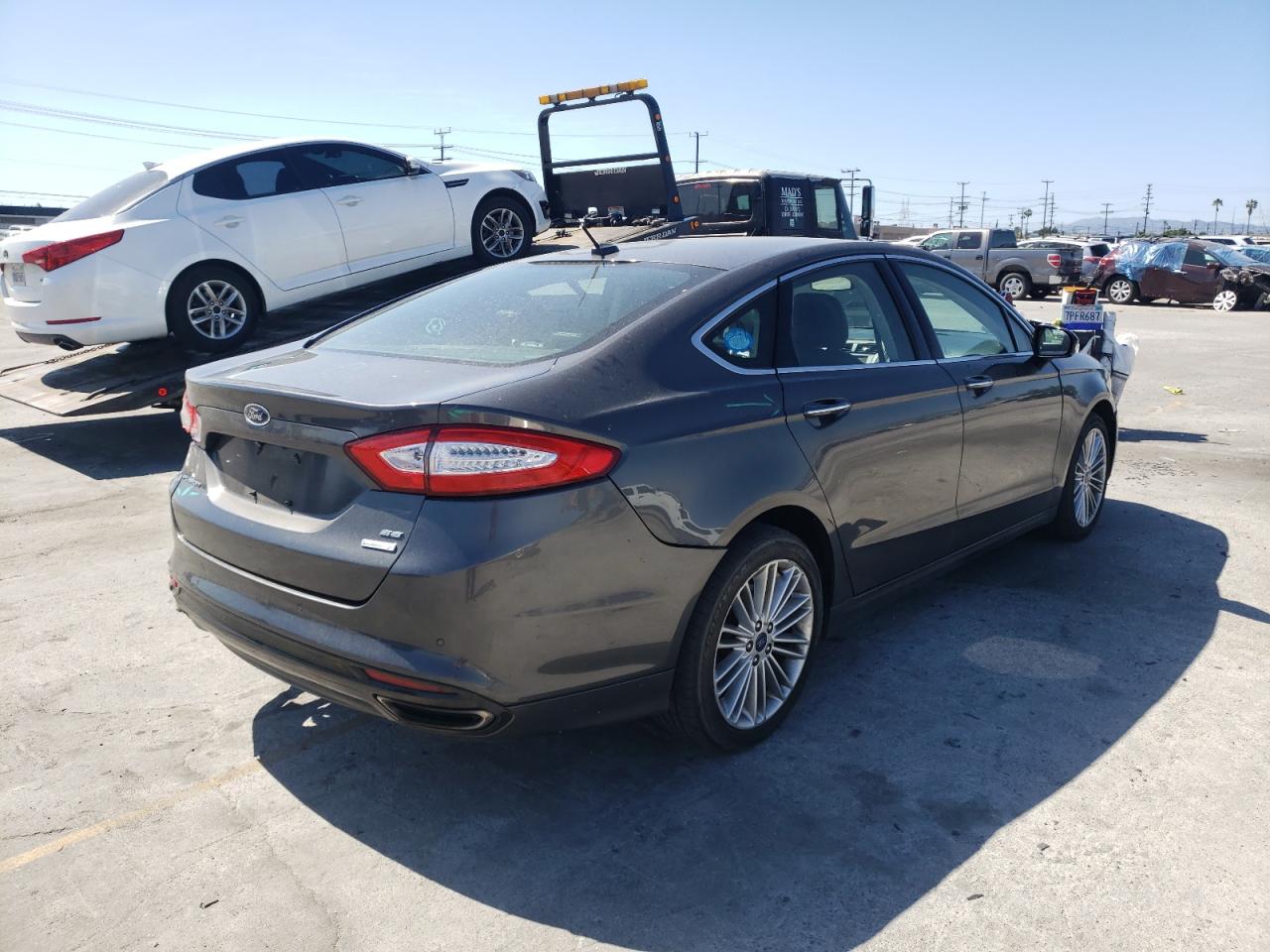 Photo 4 from auction – 2016 FORD FUSION SE with VIN 3FA6P0H94GR133997