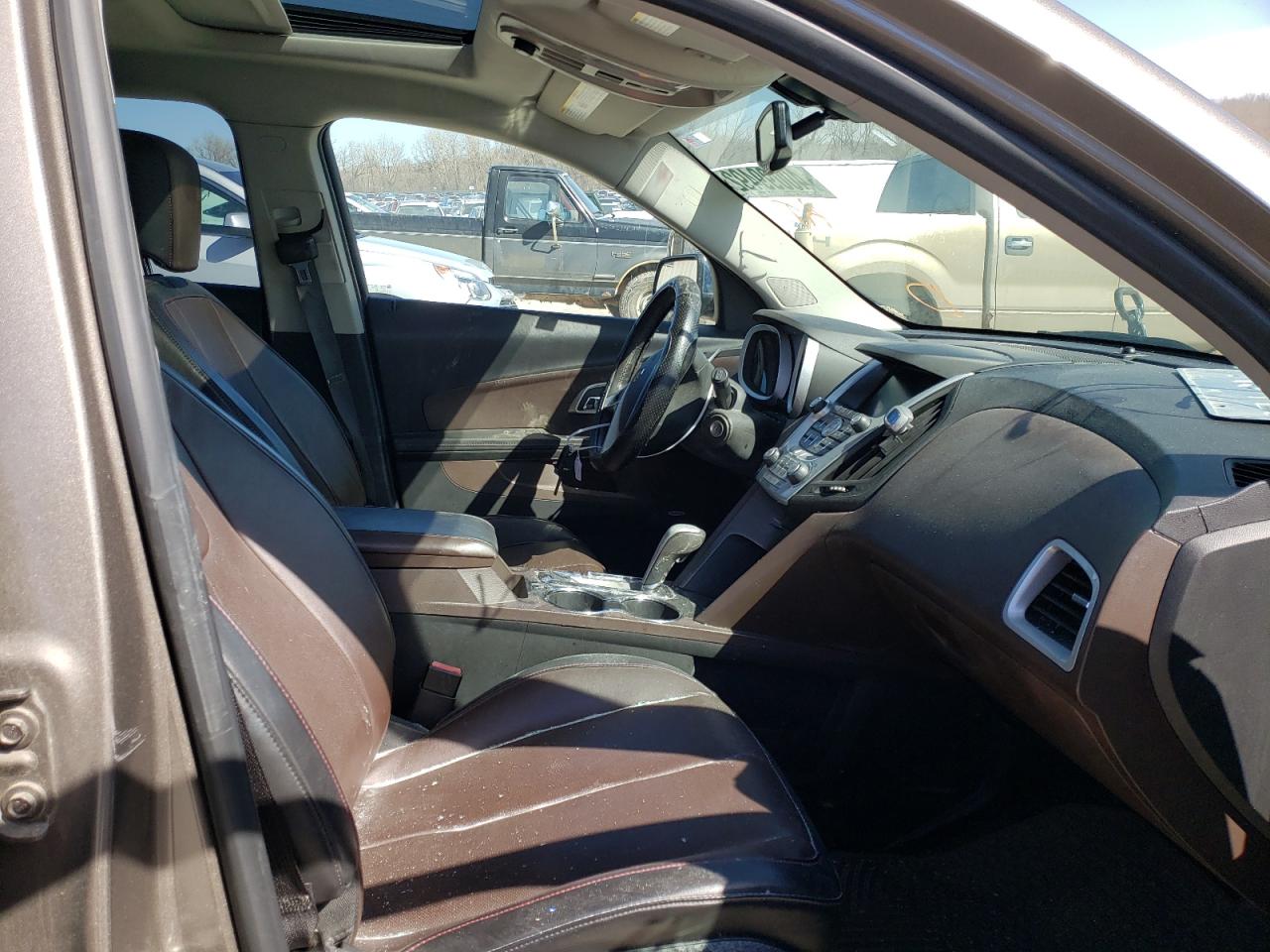 Photo 5 from auction – 2011 CHEVROLET EQUINOX LT with VIN 2CNFLNE50B6466584