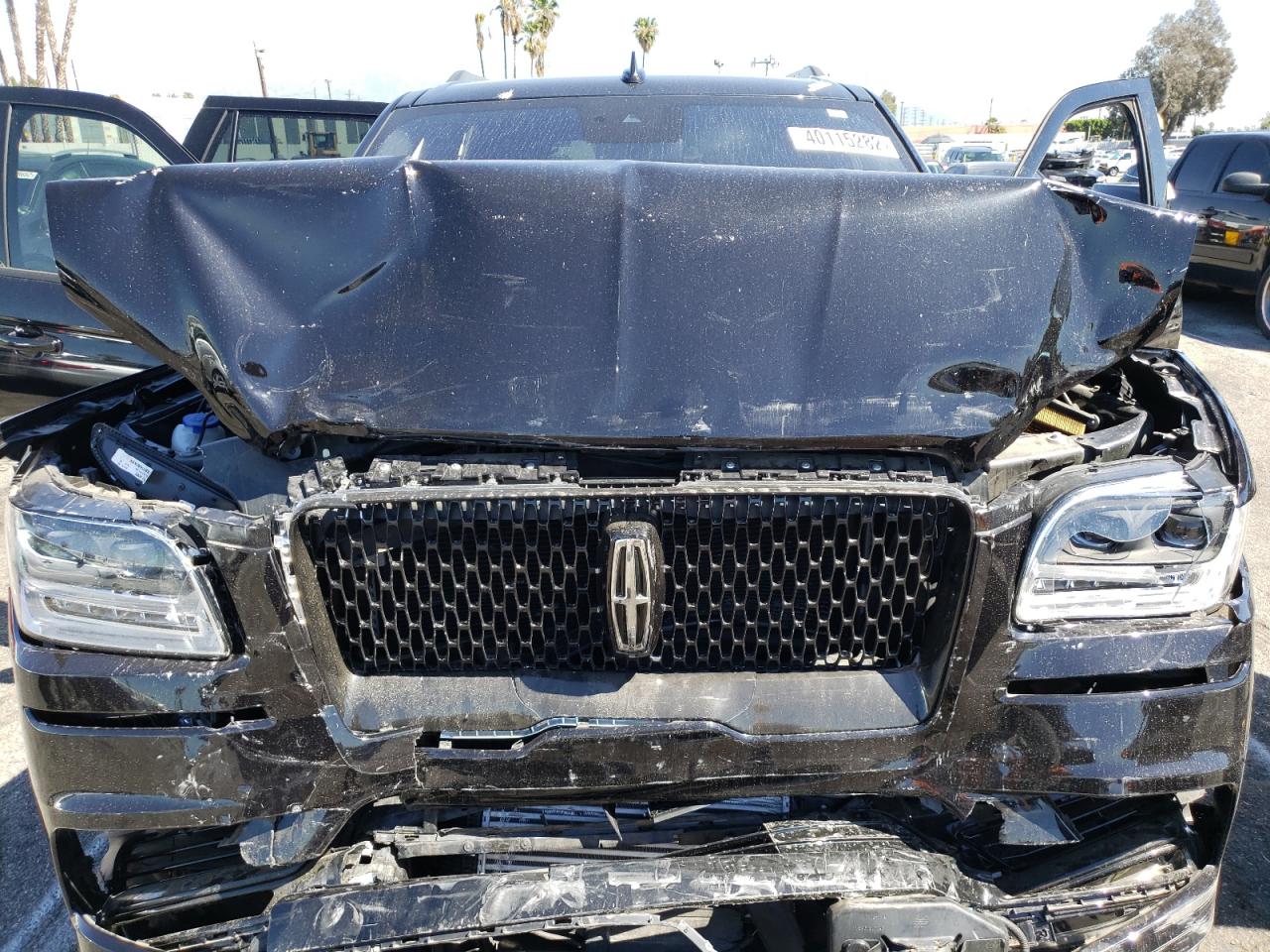 Photo 7 from auction – 2019 LINCOLN NAVIGATOR with VIN 5LMJJ2LT7KEL16349