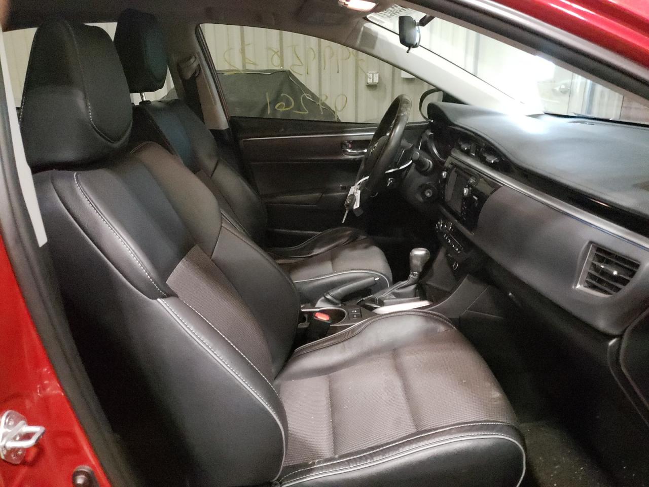 Photo 5 from auction – 2015 TOYOTA COROLLA L with VIN 5YFBURHE1FP191248