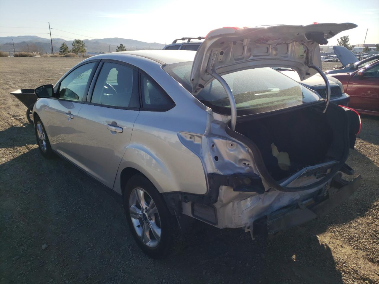 Photo 3 from auction – 2014 FORD FOCUS SE with VIN 1FADP3F20EL248770