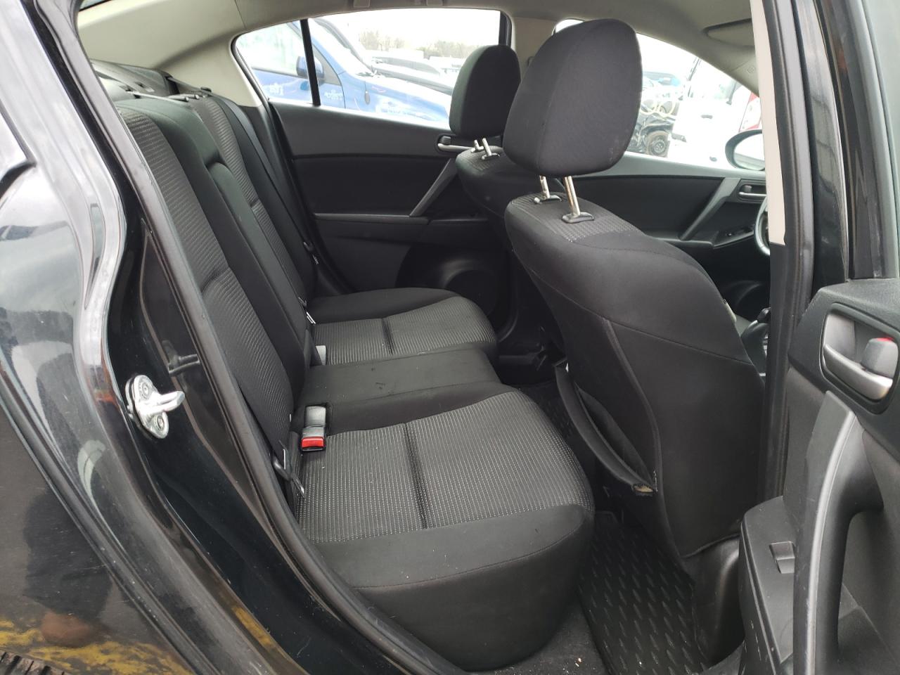 Photo 6 from auction – 2012 MAZDA 3 I with VIN JM1BL1V88C1663187