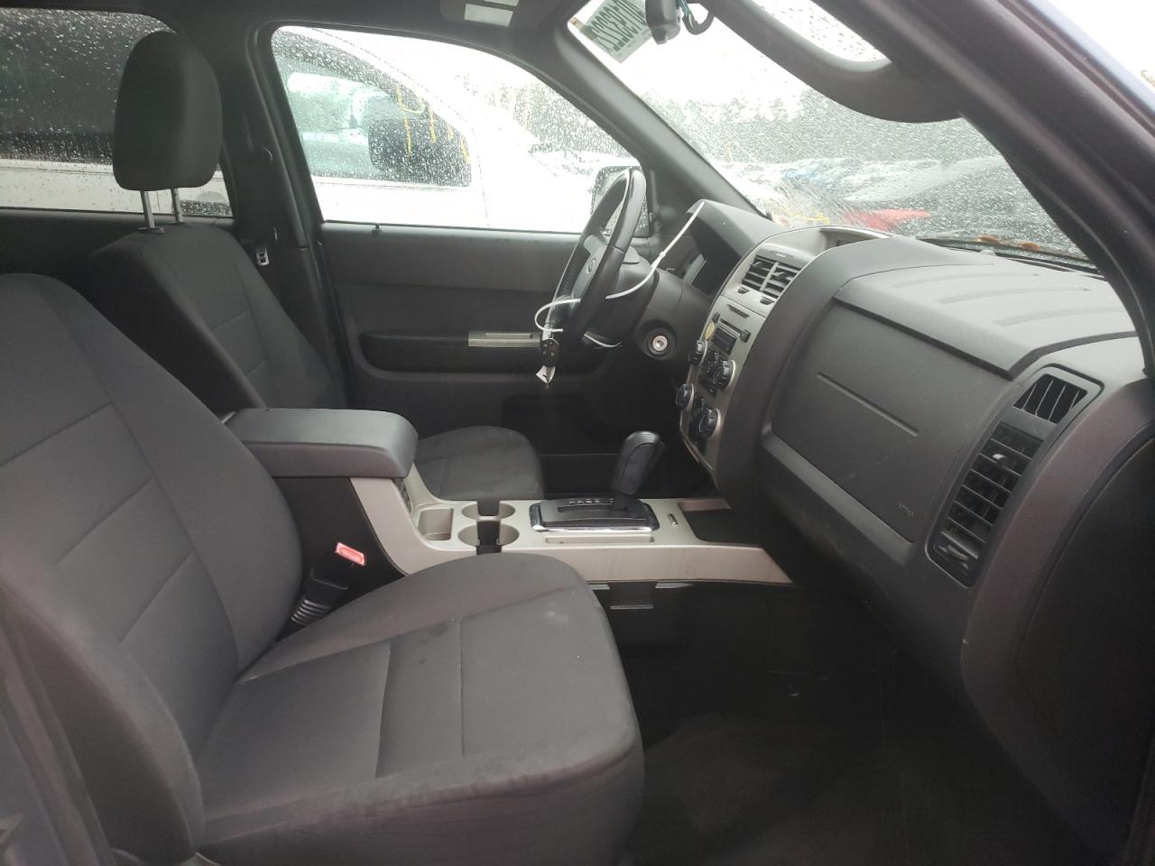 صورة رقم 5 من المزاد - 2011 FORD ESCAPE XLT مع VIN 1FMCU9D75BKA11771