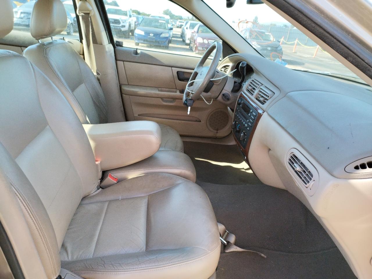 Photo 5 from auction – 2005 FORD TAURUS SEL with VIN 1FAFP56205A255489