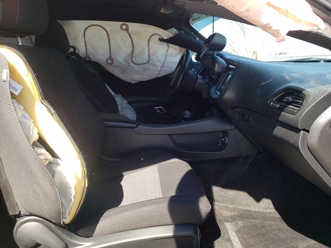 Photo 5 from auction – 2016 DODGE CHALLENGER with VIN 2C3CDZAG4GH101313