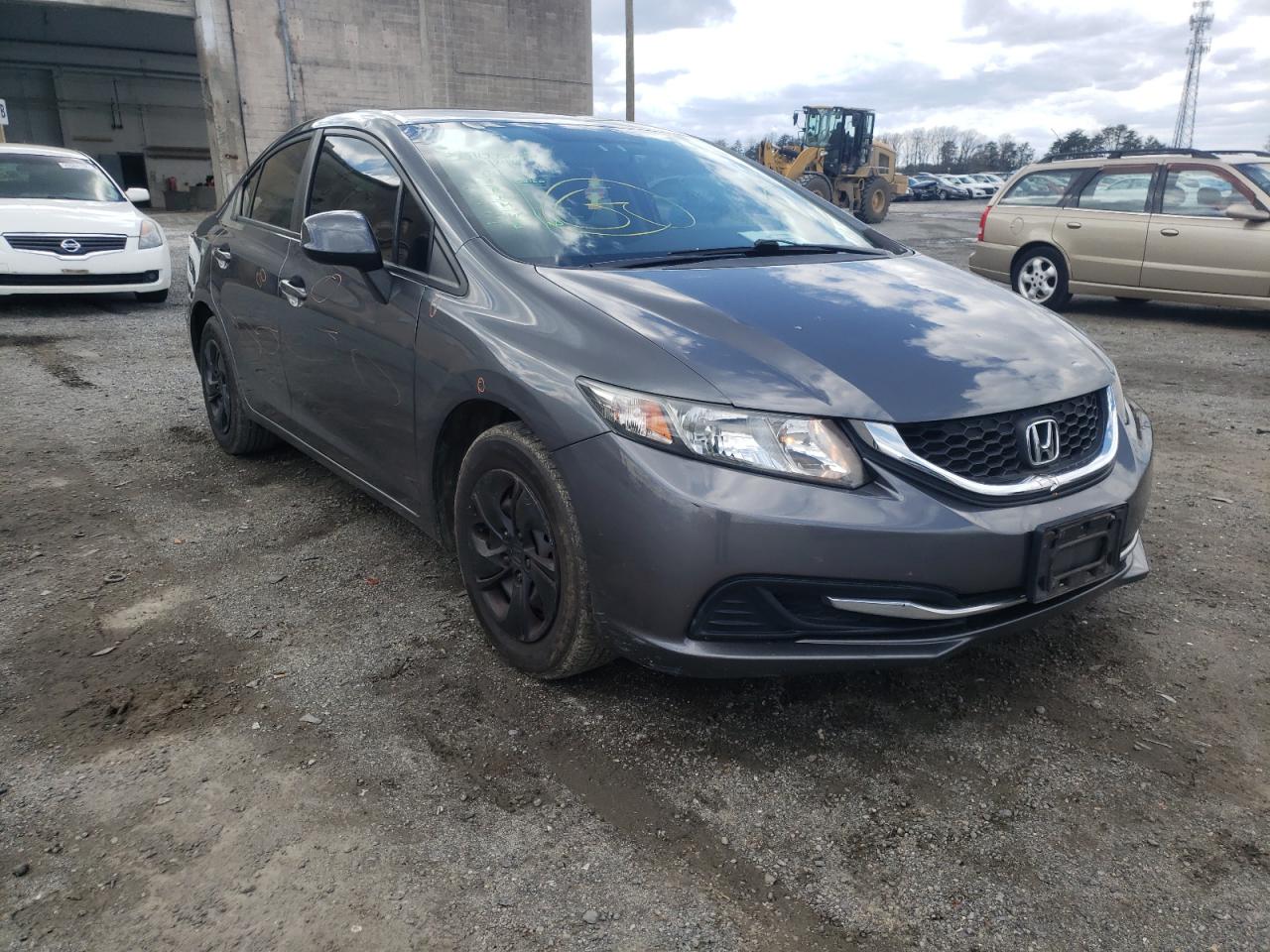 HONDA CIVIC LX 2013 with VIN 19XFB2F55DE261172 - Photo from auction