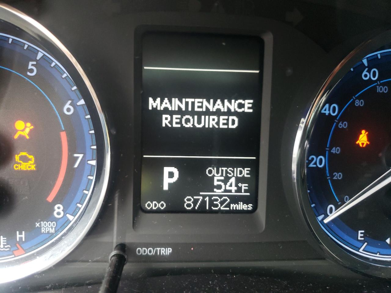 Photo 8 from auction – 2018 TOYOTA COROLLA L with VIN 2T1BURHE3JC041652
