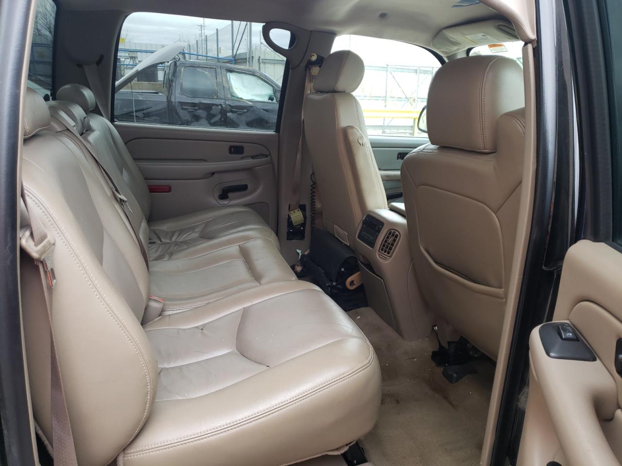Photo 18 from auction – 2006 CHEVROLET SILVERADO with VIN 2GCEK13T861227686