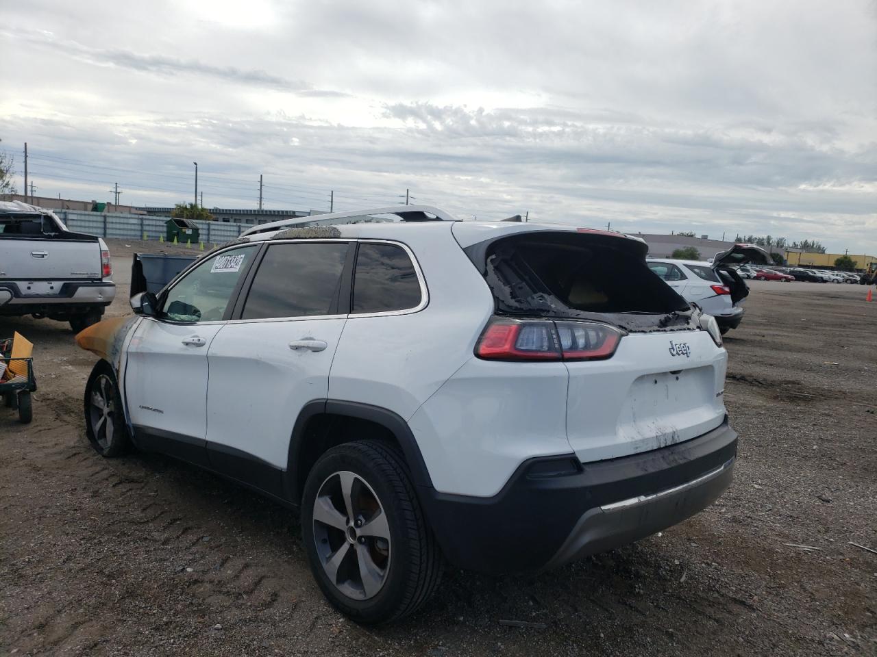 Photo 3 from auction – 2019 JEEP CHEROKEE L with VIN 1C4PJLDB2KD416023