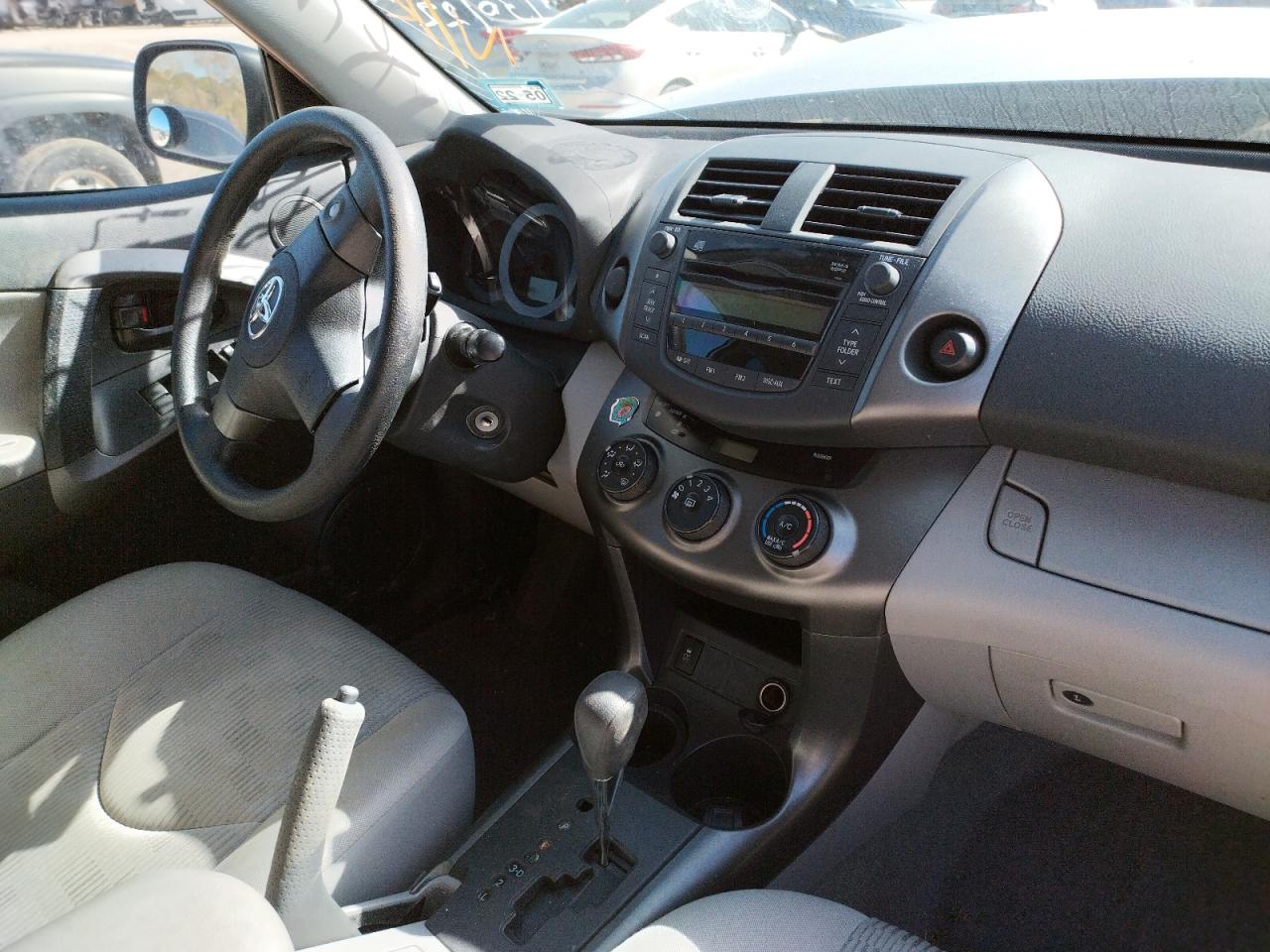 Photo 9 from auction – 2010 TOYOTA RAV4 with VIN 2T3ZF4DV1AW034075