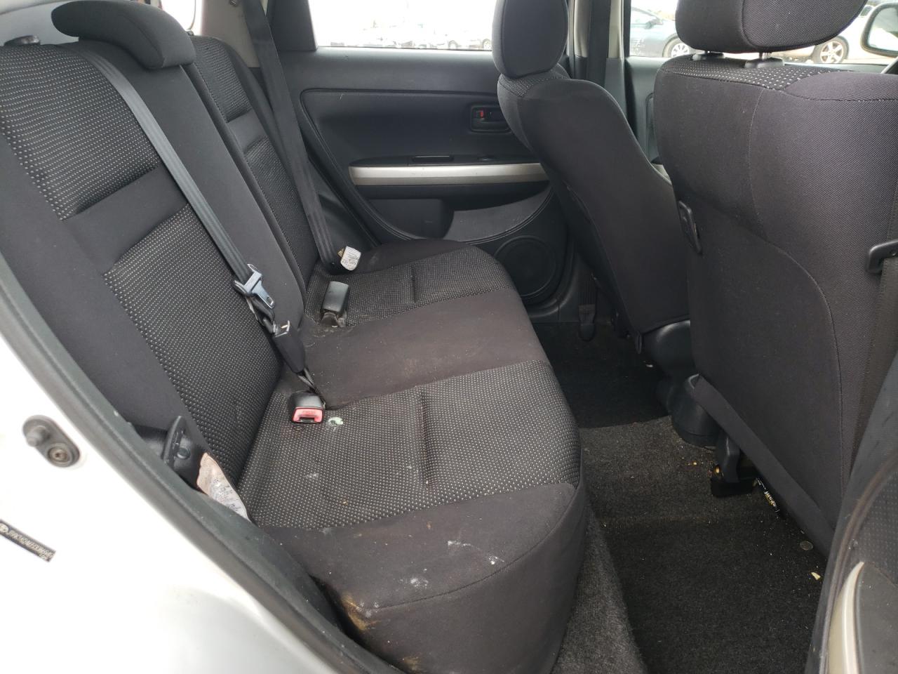 Photo 6 from auction – 2005 TOYOTA SCION XA with VIN JTKKT624650086949