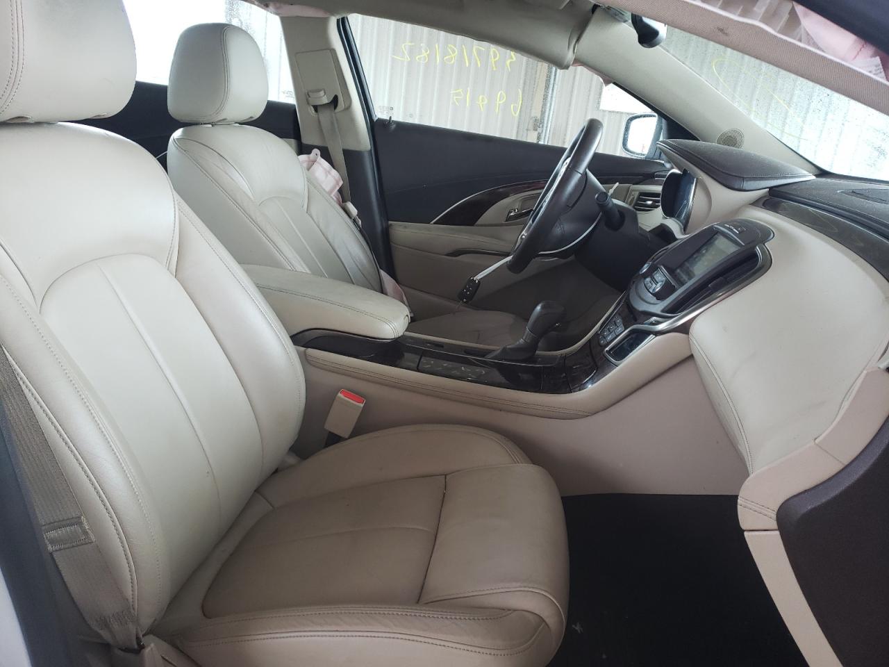 Photo 5 from auction – 2016 BUICK LACROSSE S with VIN 1G4G45G38GF284089