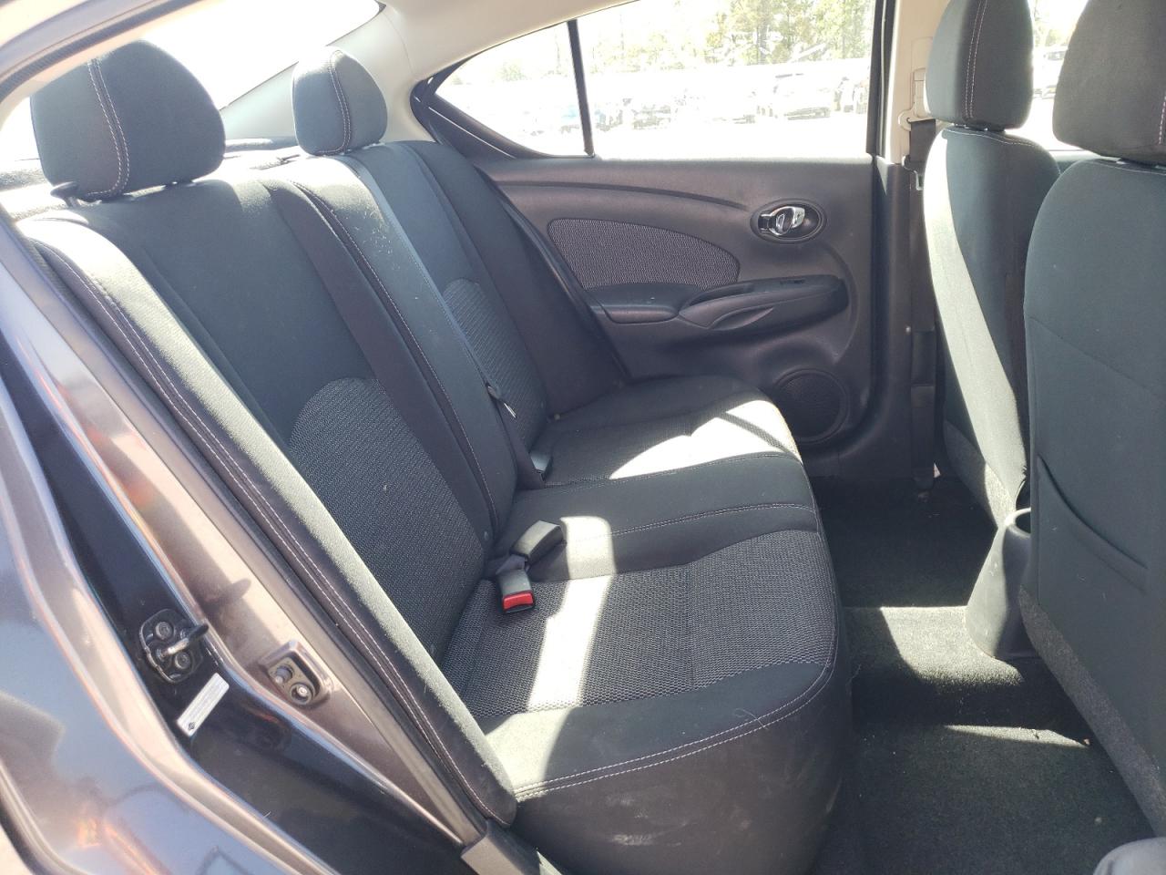 Photo 6 from auction – 2015 NISSAN VERSA S with VIN 3N1CN7AP8FL935705